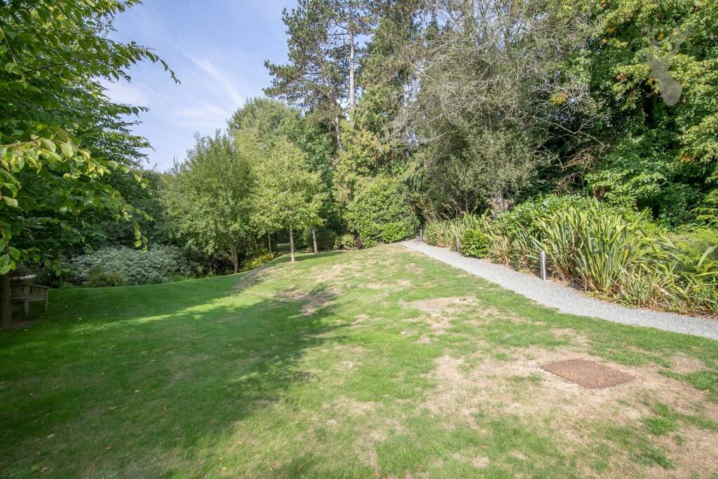 Additional image 20 of Piercing Hill, Theydon Bois,