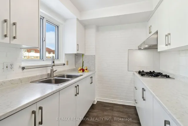 Additional image 18 of 44 Chester Le Blvd Unit 6