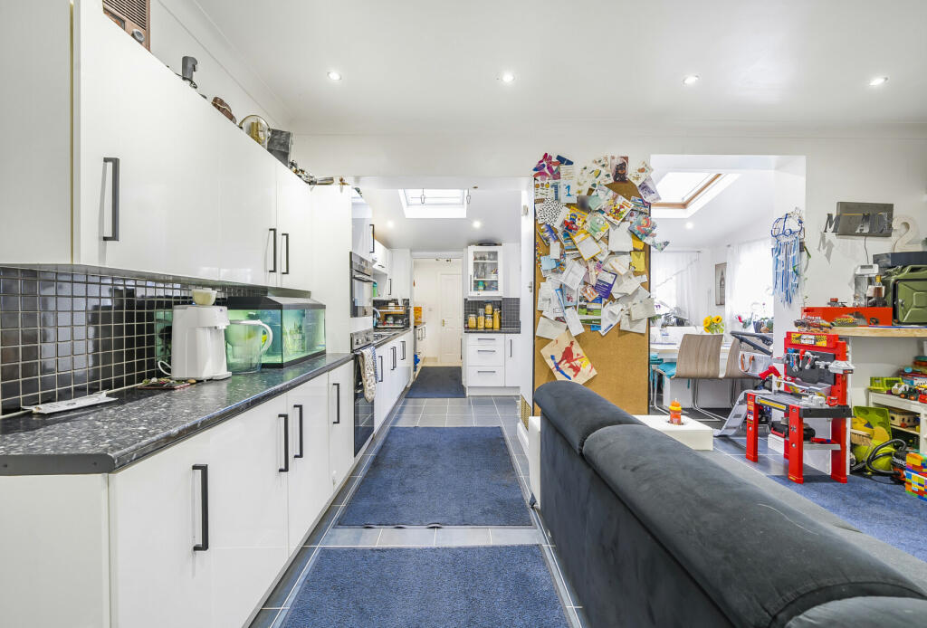 Additional image 7 of Pembroke Road, Mitcham, CR4