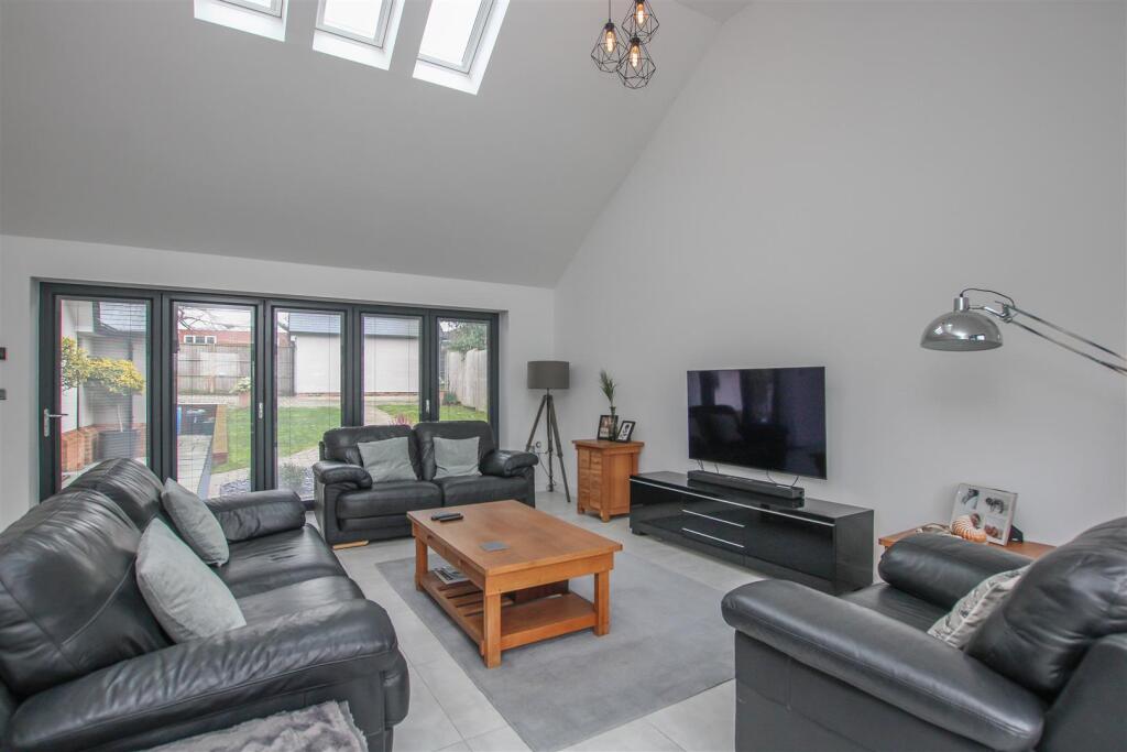 Additional image 8 of Willingale Close, Hutton, Brentwood