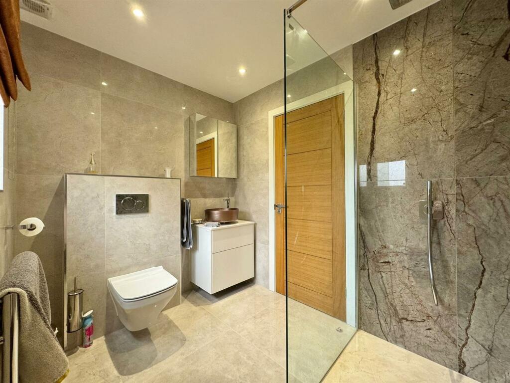 Additional image 32 of Oaklands Stoney Hills, Burnham-On-Crouch