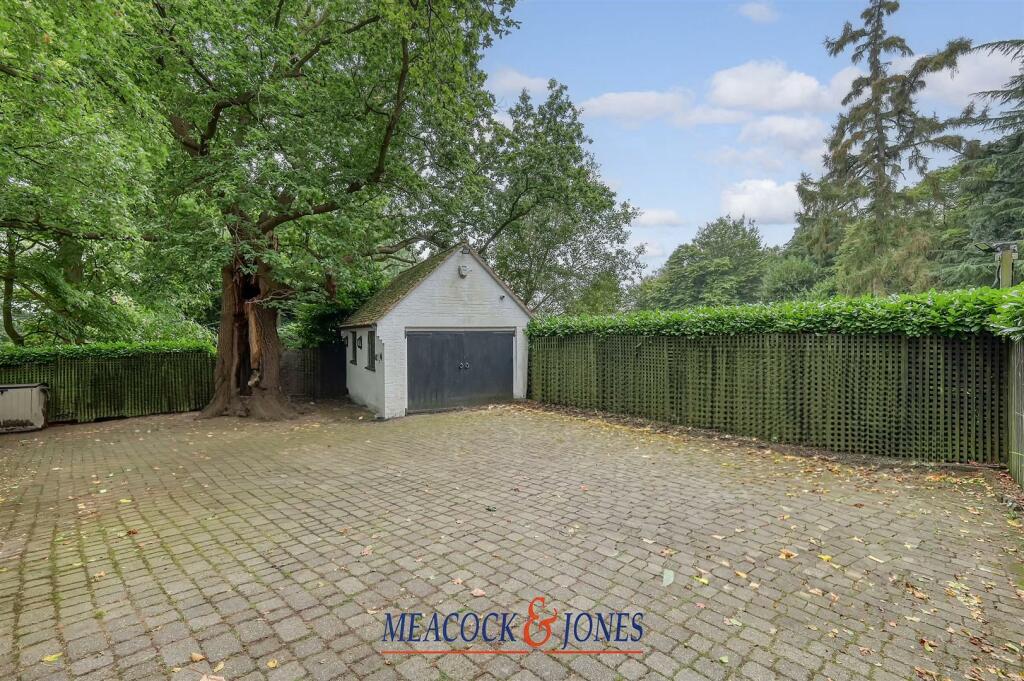 Additional image 35 of Weald Road, South Weald, Brentwood