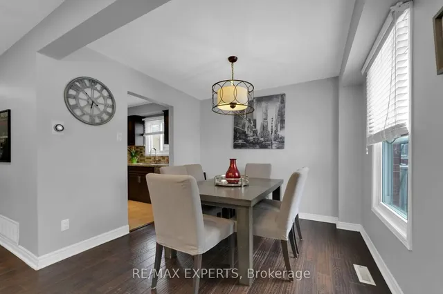 Additional image 19 of 10 Cassander Cres
