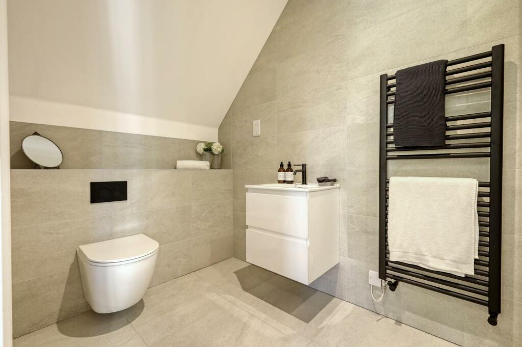 Additional image 12 of Brizes Park, Kelvedon Hatch