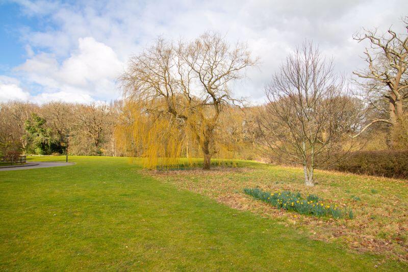 Additional image 4 of East Parkside, Warlingham