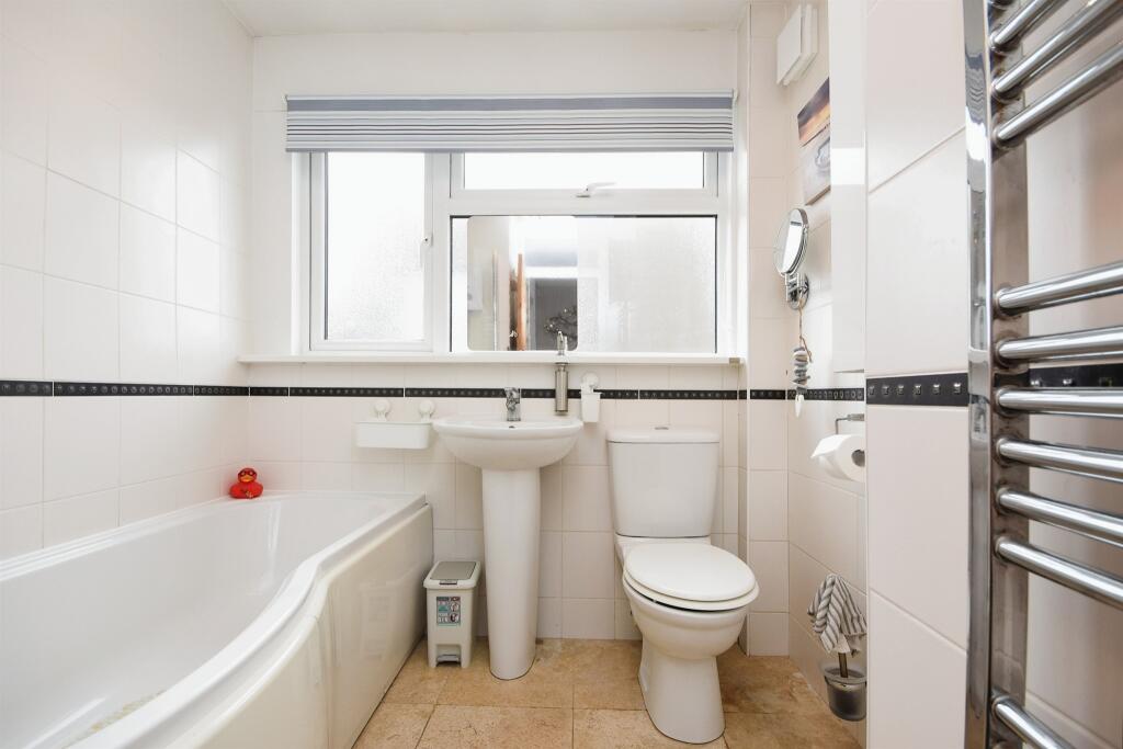 Additional image 10 of Graysmead, Sible Hedingham, Halstead