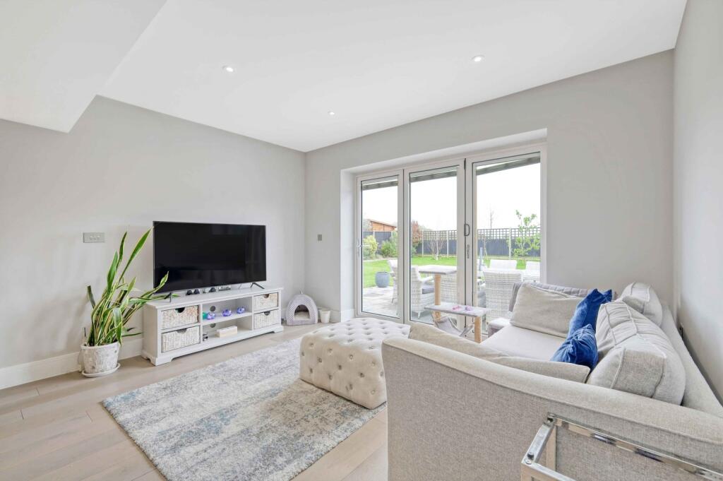 Additional image 12 of Little Ridings Lane, Ingatestone, CM4