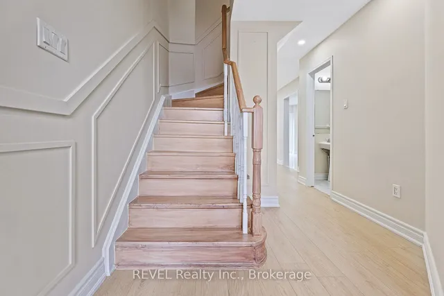 Additional image 4 of 92 Goldenlight Circ Unit 11