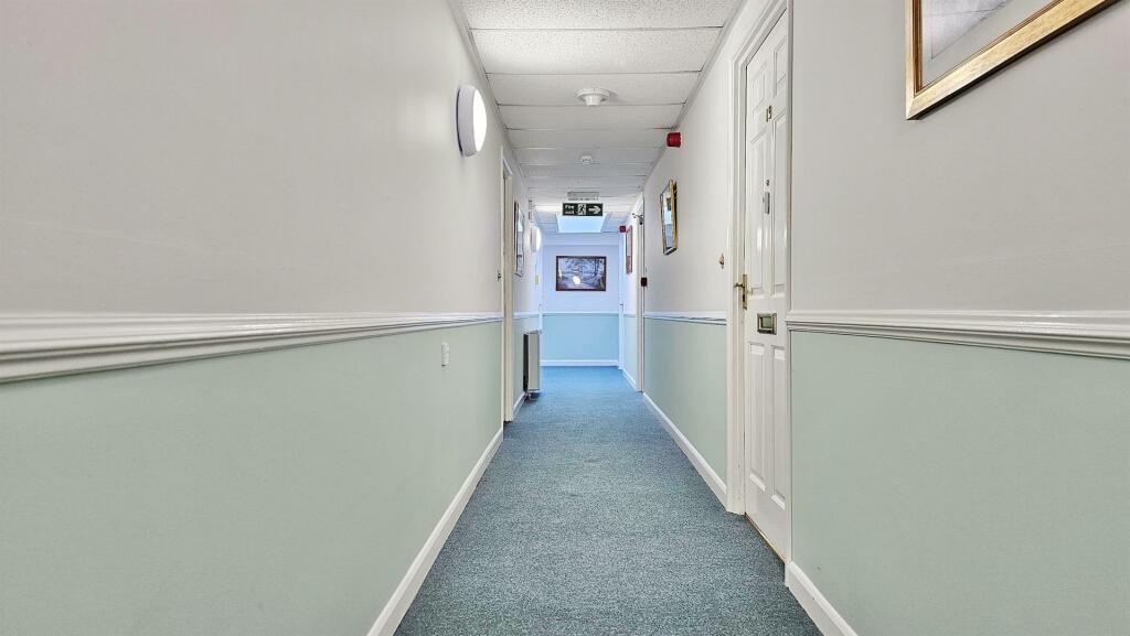 Additional image 4 of Connaught Avenue, Frinton-On-Sea