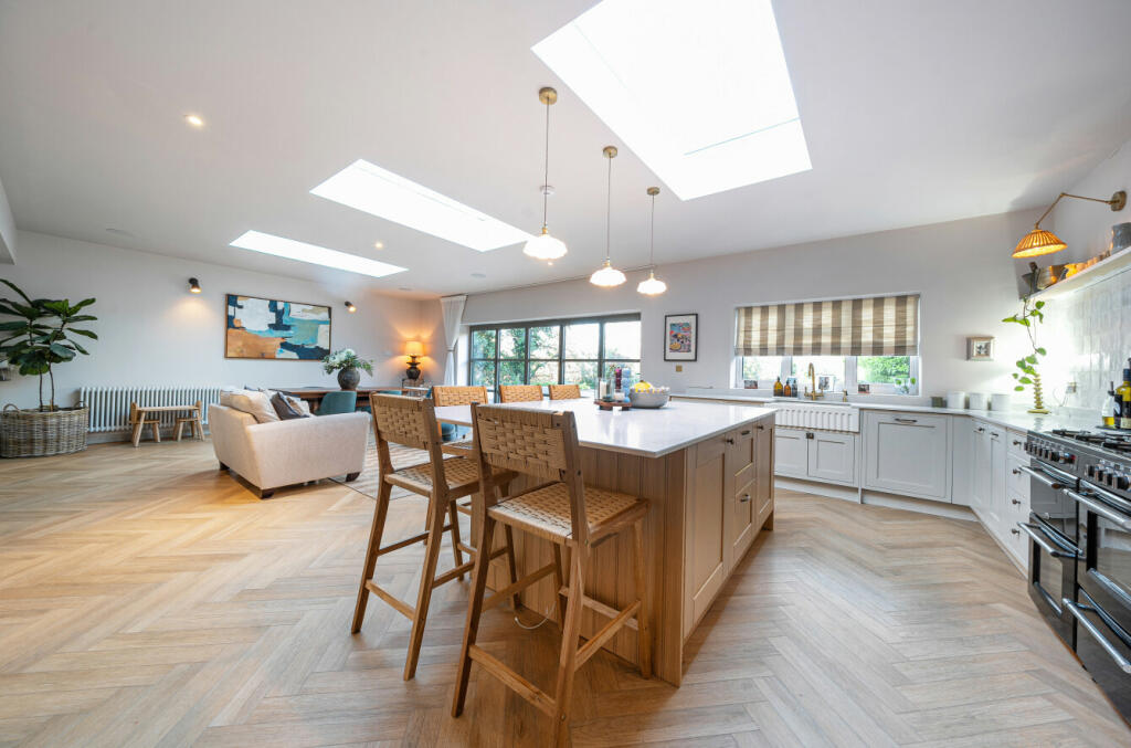 Additional image 8 of Oaklands Park, Bishop's Stortford, Hertfordshire, CM23