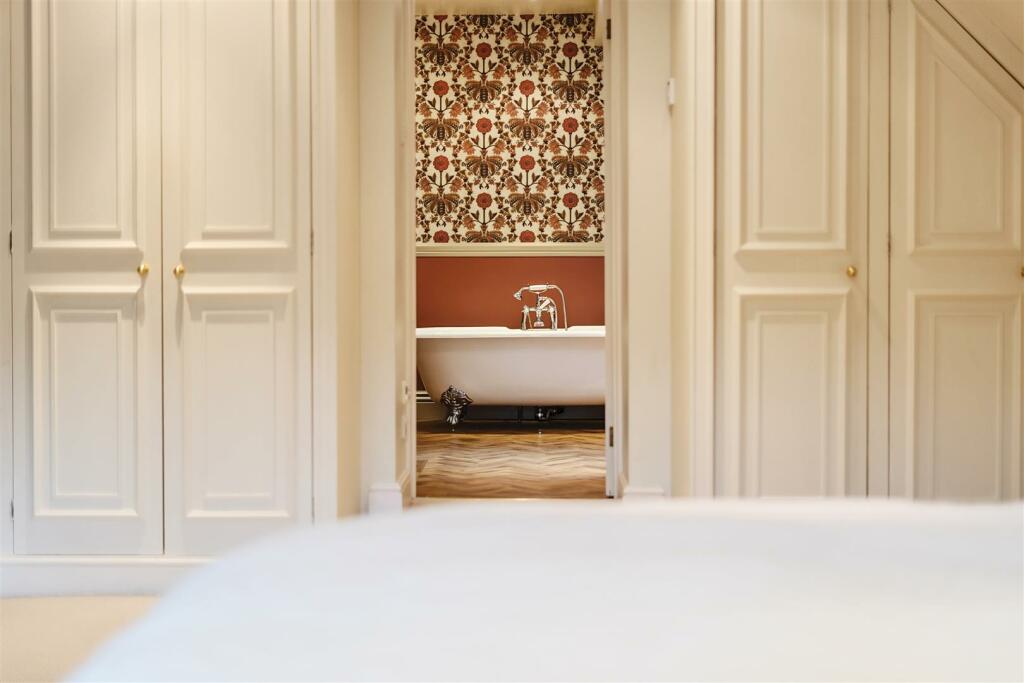 Additional image 22 of High Road, Chipstead, Coulsdon