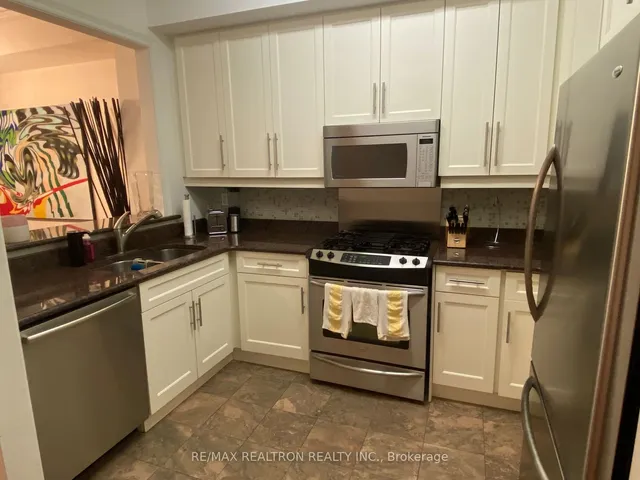 Additional image 10 of 645 Davenport Rd Unit 6