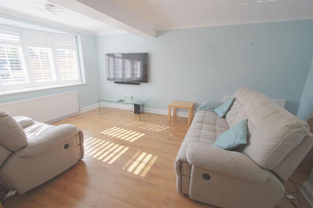 Additional image 8 of Noak Hill Road, Billericay