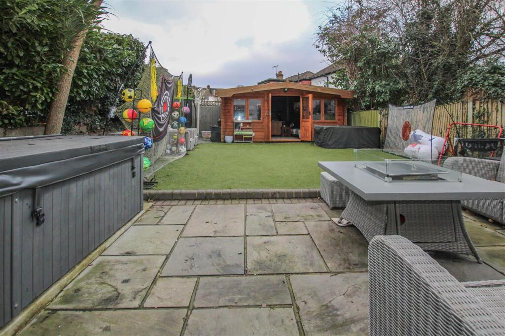 Additional image 4 of Manor Way, Brentwood