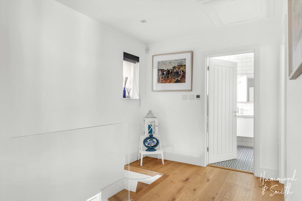 Additional image 7 of Kendal Avenue, Epping, CM16