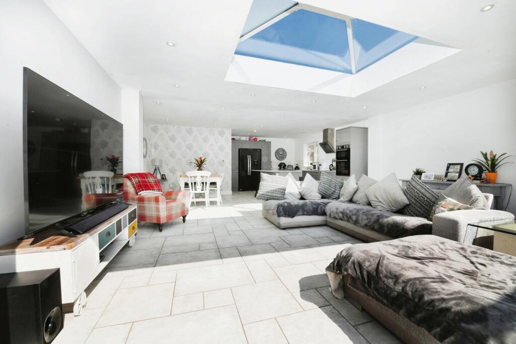 Additional image 5 of Mountview Crescent, SOUTHMINSTER, Essex, CM0