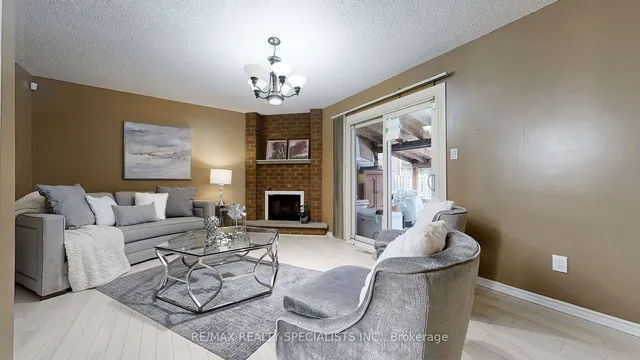 Additional image 3 of 94 Flamingo Cres