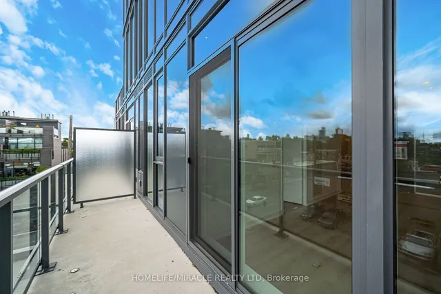 Additional image 28 of 500 Dupont St Unit 317