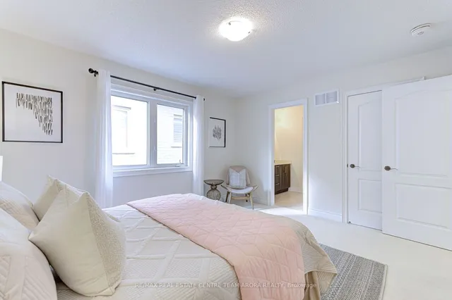 Additional image 29 of 29 Ladbrook Cres