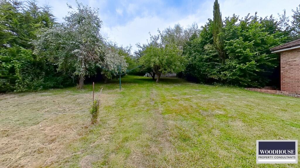 Additional image 13 of Hamlet Hill, Roydon, CM19