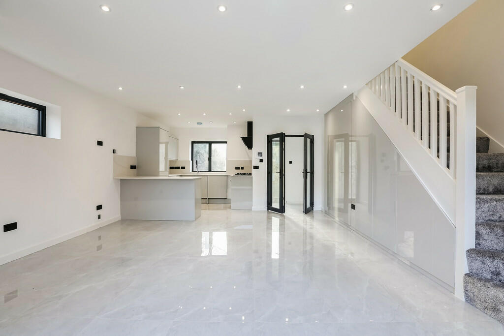 Additional image 16 of Dunheved Road North, Thornton Heath