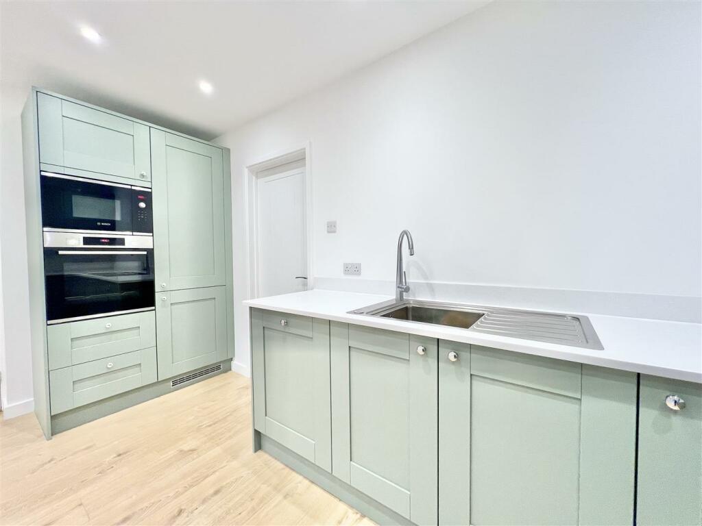 Additional image 4 of Home Mead, Writtle, Chelmsford