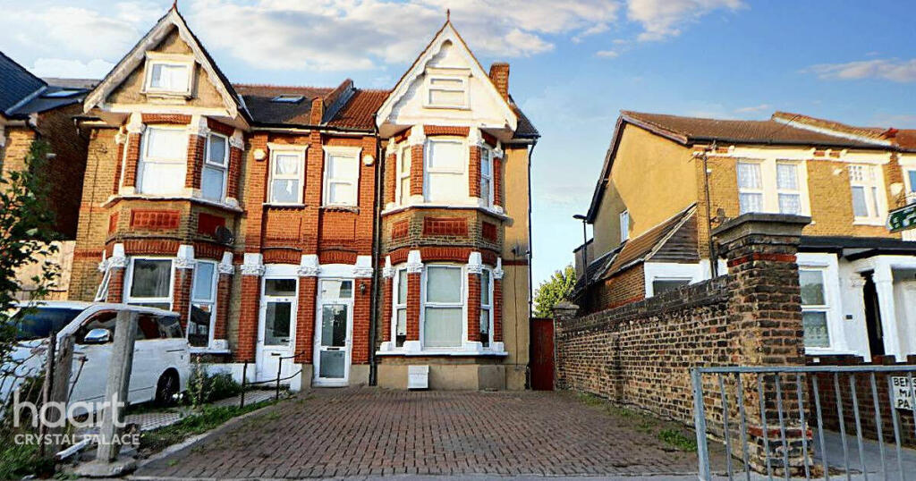 Bensham Manor Road, THORNTON HEATH