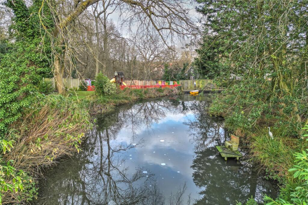 Additional image 39 of Oaklands Close, Braintree, CM77