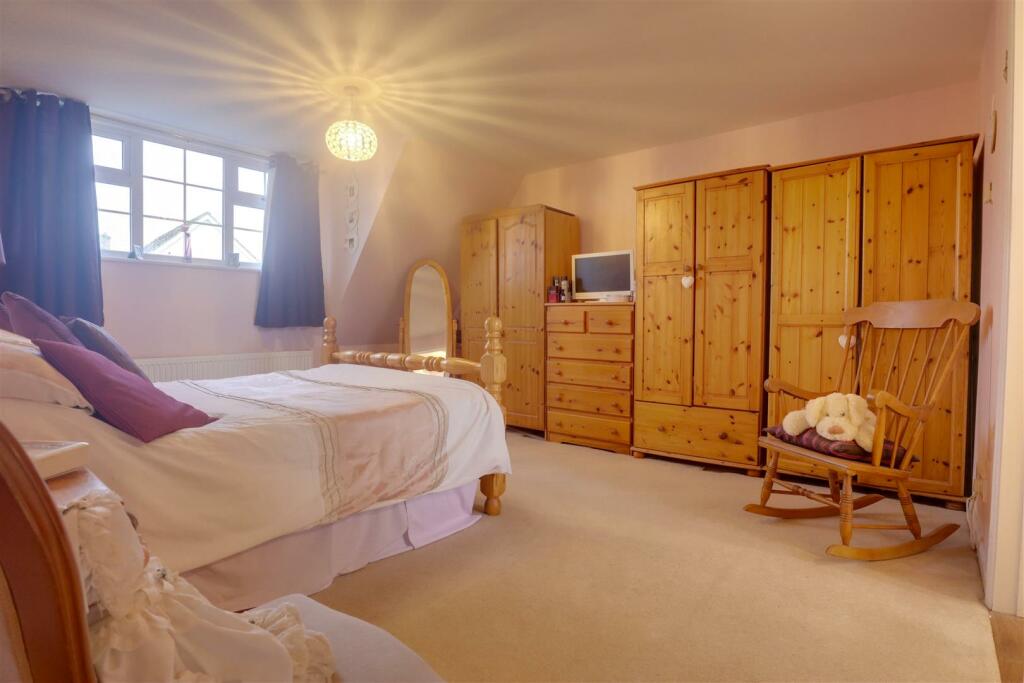 Additional image 12 of Briarfields, Kirby-Le-Soken, Frinton-On-Sea