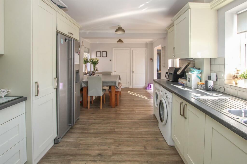 Additional image 17 of Cadogan Avenue, West Horndon, Brentwood