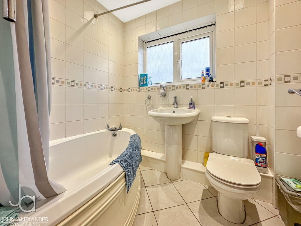 Additional image 11 of Green Acres Road, Layer-de-la-haye