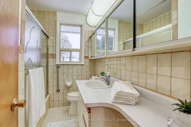 Additional image 16 of 29 Broadlands Blvd