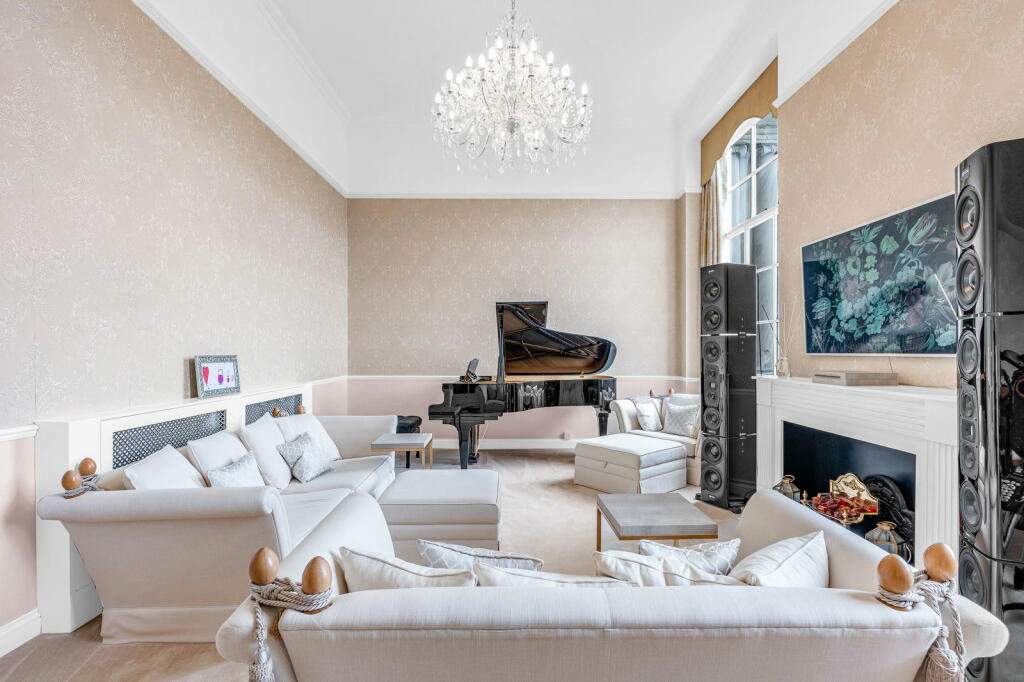 Additional image 5 of Thorndon Park, Ingrave, Brentwood, CM13 3RJ