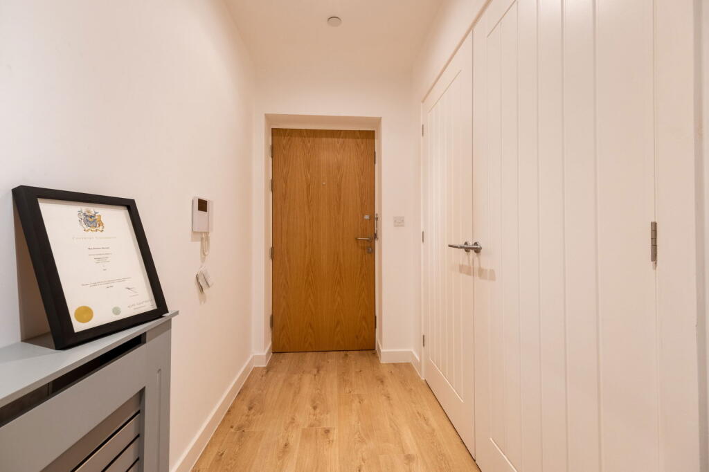 Additional image 8 of Goldington Crescent, Billericay, CM12