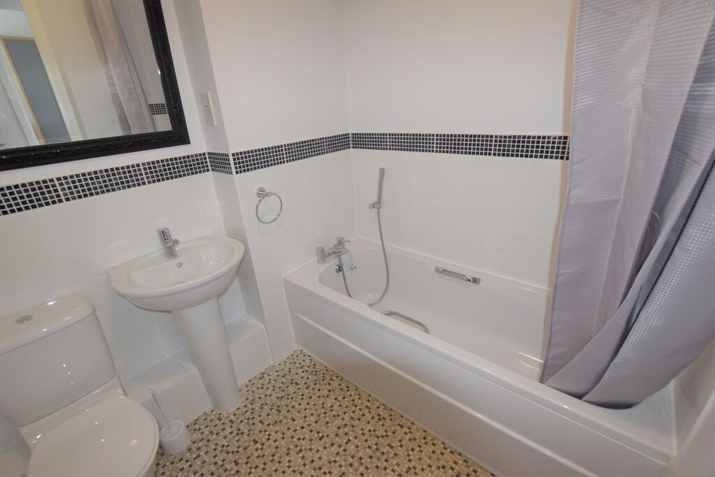 Additional image 8 of Quayside Drive, Colchester