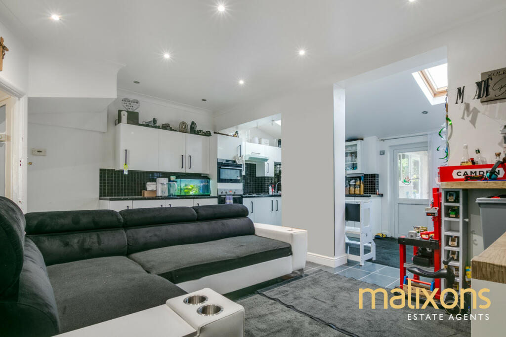 Additional image 9 of Pembroke Road, Mitcham, CR4