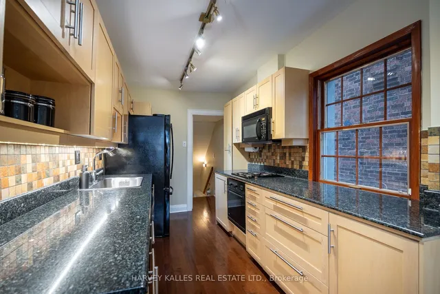 Additional image 13 of 279 BRIAR HILL Ave