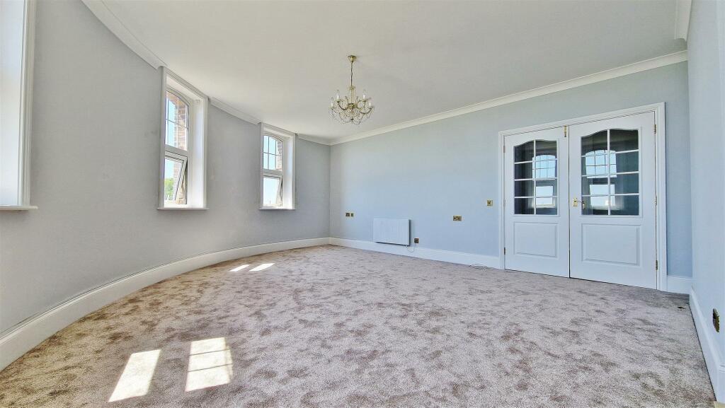 Additional image 8 of The Grand, The Esplanade, Frinton-On-Sea