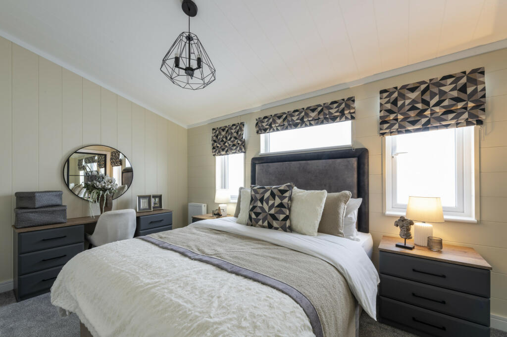 Additional image 5 of Colchester, Essex, CO7