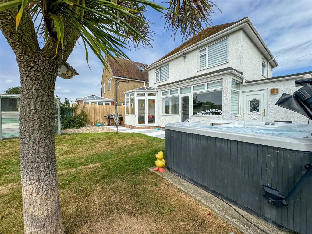 Additional image 28 of Boley Drive, Clacton-On-Sea