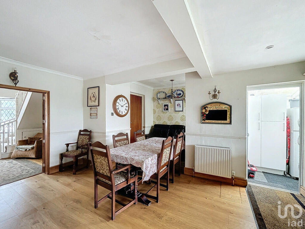 Additional image 4 of Vicarage Lane, North Weald, CM16
