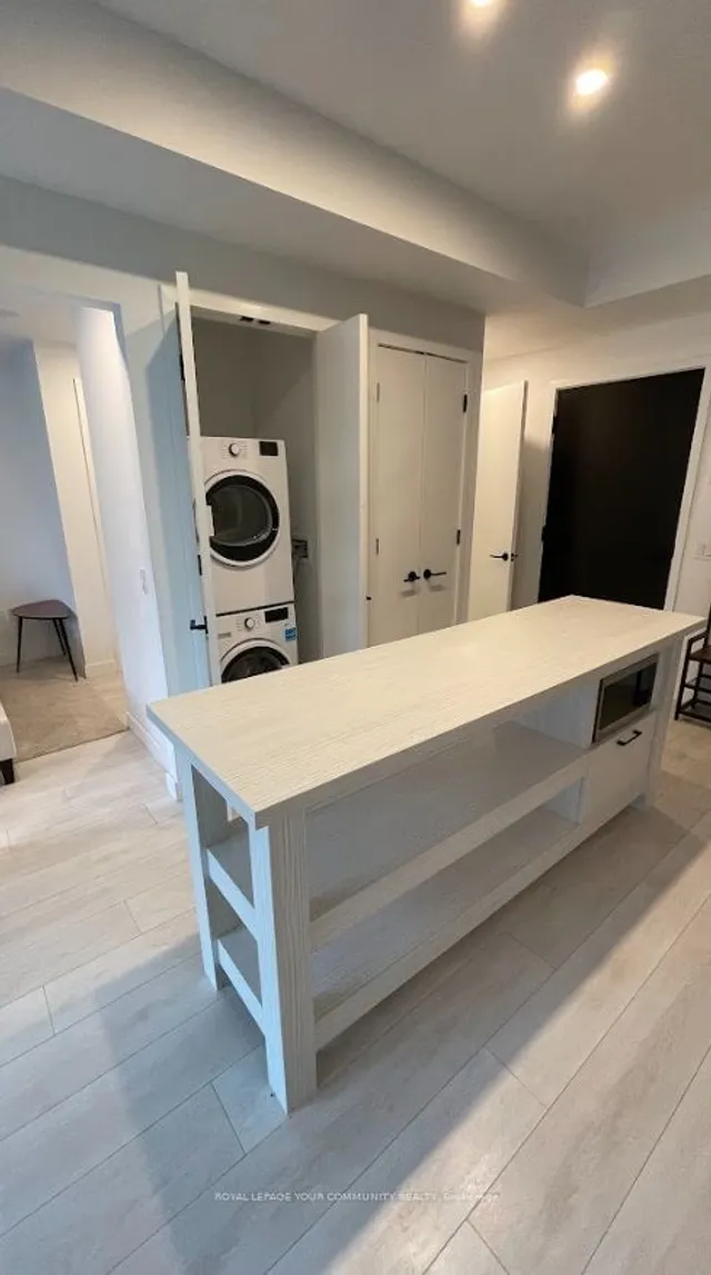 Additional image 2 of 505 Richmond St Unit 722