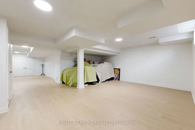 Additional image 37 of 16 Sculptor St