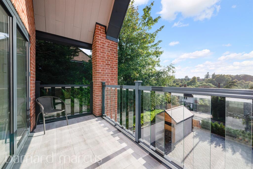 Additional image 11 of Sanderstead Road, South Croydon