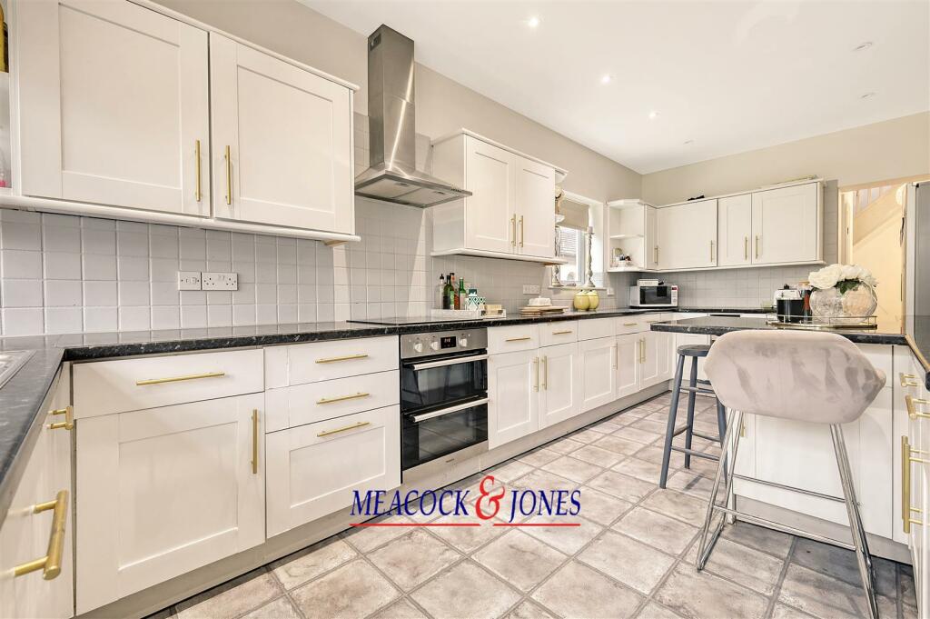 Additional image 9 of Chelmsford Road, Shenfield, Brentwood