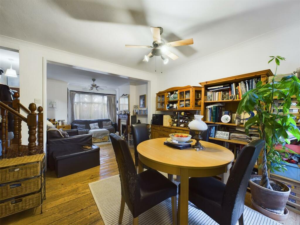 Additional image 3 of Stoats Nest Road, Coulsdon