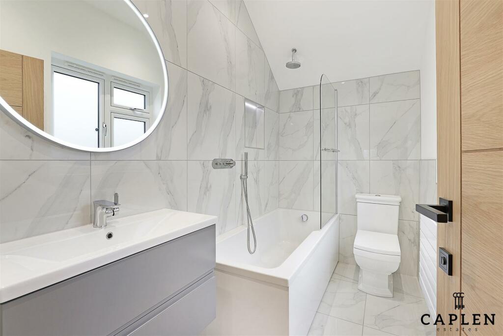 Additional image 18 of Coopers Hill, Ongar
