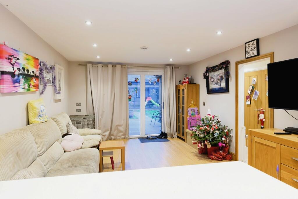 Additional image 2 of Jubilee Avenue, Broomfield, Chelmsford, CM1