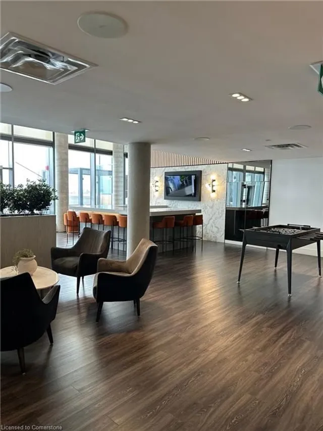 Additional image 19 of 15 Wellington St Unit 204