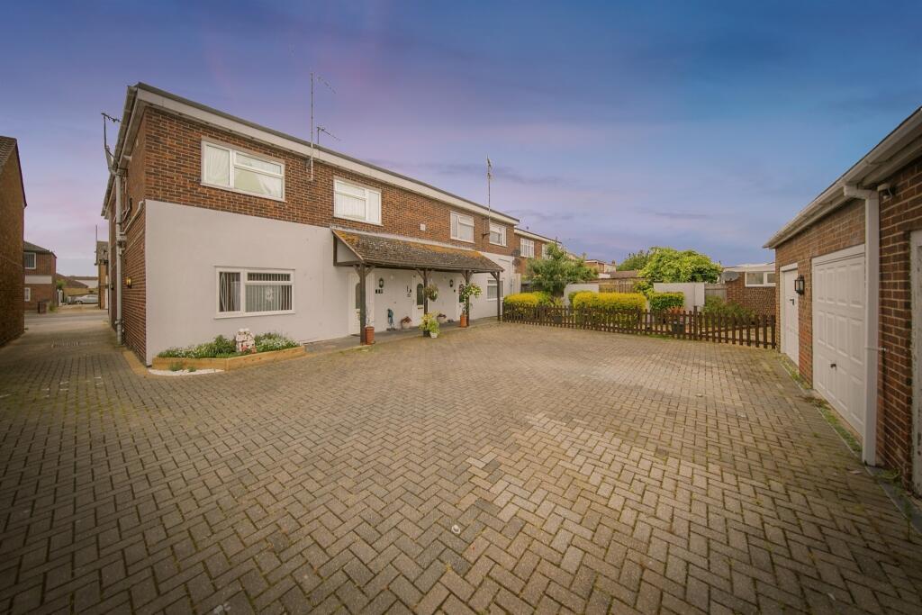 Additional image 3 of Kings Avenue, Holland-On-Sea, Clacton-On-Sea